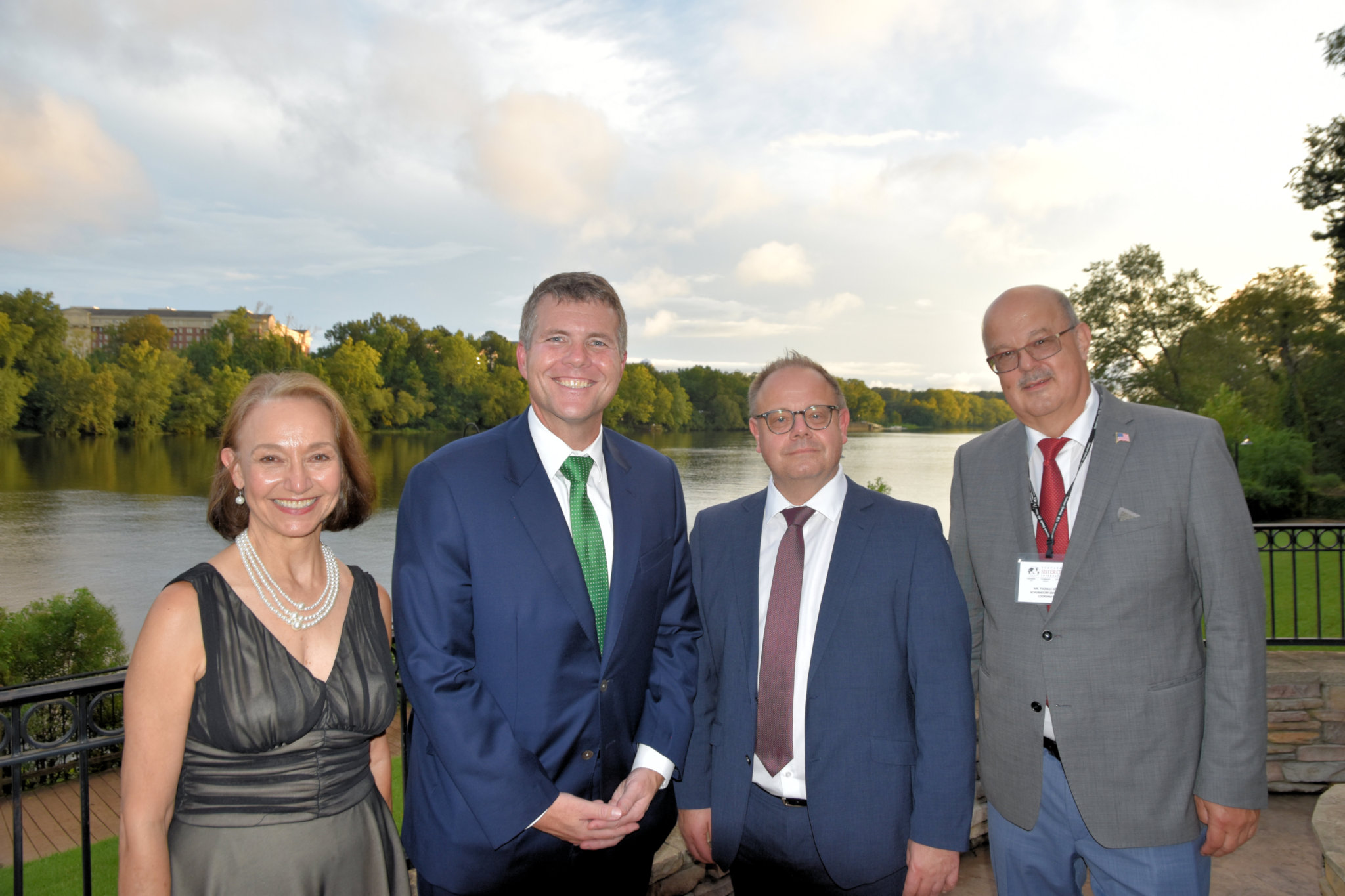 Die Stadtoberhäupter und die Chefs der Partnerschaftsvereine