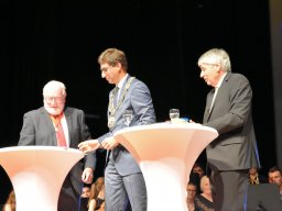 Doppeljubiläum Tulle und Bury - 141